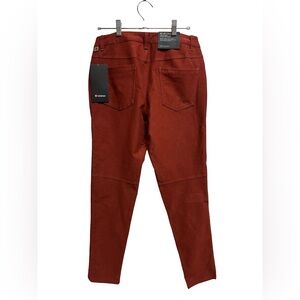 Lululemon ABC pant slim brand new with tags